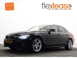 Zwart, metallic lak Gebruikt 2012 BMW 320 M Performance Sedan | € 19.900 (Duur)