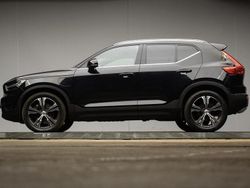 Zwart Gebruikt 2021 Volvo XC40 Inscription SUV | € 21.745 (Eerlijke prijs)