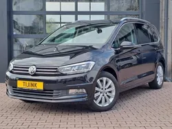 Zwart Gebruikt 2016 VW Touran Highline MPV | € 19.450 (Eerlijke prijs)