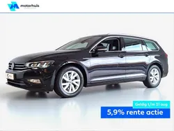 Zwart Gebruikt 2020 VW Passat Comfortline Stationwagen | € 22.940 (Goede deal)