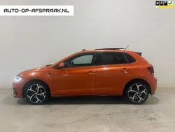 Oranje Gebruikt 2018 VW Polo R-line Hatchback | € 12.888 (Eerlijke prijs)