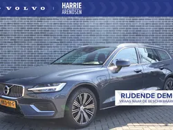 Blauw Gebruikt 2022 Volvo V60 Plus Stationwagen | € 39.694 (Eerlijke prijs)