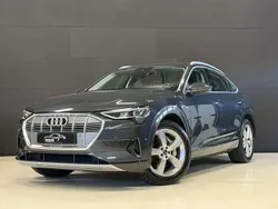 Grijs, metallic lak Gebruikt 2020 Audi e-tron Sportback Business SUV | € 27.880 (Super prijs)