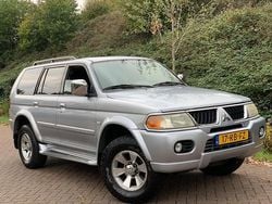 Grijs Gebruikt 2005 Mitsubishi Pajero Intense SUV | € 9.440