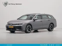 Grijs Gebruikt 2024 VW Passat Business Stationwagen | € 45.940