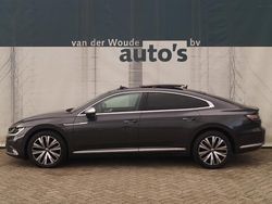 Grijs Gebruikt 2022 VW Arteon Business+ Hatchback | € 25.900 (Goede deal)