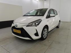 Wit Gebruikt 2020 Toyota Yaris Active Hatchback | € 15.999 (Eerlijke prijs)
