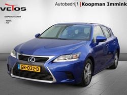 Blauw Gebruikt 2015 Lexus CT200h Hatchback | € 11.950 (Eerlijke prijs)