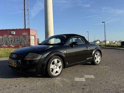 Zwart Gebruikt 2001 Audi TT Cabriolet | € 4.950 (Eerlijke prijs)