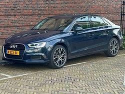 Blauw Gebruikt 2017 Audi A3 Sport Sedan | € 15.500 (Goede deal)