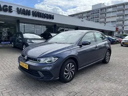 Grijs Gebruikt 2022 VW Polo Life Hatchback | € 19.450 (Eerlijke prijs)