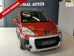 Rood Gebruikt 2009 Peugeot Partner Tepee Outdoor MPV | € 6.999 (Eerlijke prijs)