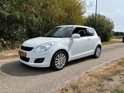 Wit Gebruikt 2013 Suzuki Swift Comfort Hatchback | € 5.999 (Eerlijke prijs)