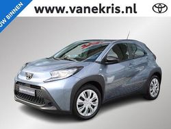 Grijs Gebruikt 2024 Toyota Aygo Play Hatchback | € 17.440 (Eerlijke prijs)