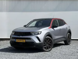 Grijs Gebruikt 2023 Opel Mokka GS Line SUV | € 19.950 (Eerlijke prijs)