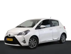 Wit Gebruikt 2017 Toyota Yaris Executive Hatchback | € 14.950 (Eerlijke prijs)