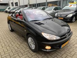 Zwart Gebruikt 2001 Peugeot 206 CC Cabriolet | € 1.150