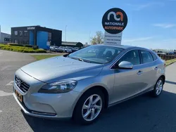Grijs Gebruikt 2014 Volvo V40 Business Edition Stationwagen | € 4.999 (Eerlijke prijs)