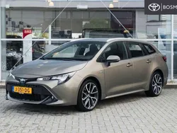 Groen, metallic lak Gebruikt 2020 Toyota Corolla Stationwagen | € 21.950 (Eerlijke prijs)