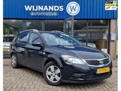 Zwart Gebruikt 2011 Kia Ceed Hatchback | € 6.950 (Eerlijke prijs)