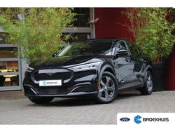Zwart Gebruikt 2022 Ford Mustang Mach-E SUV | € 34.800 (Duur)