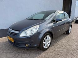 Grijs Gebruikt 2006 Opel Corsa Enjoy Hatchback | € 1.950 (Eerlijke prijs)