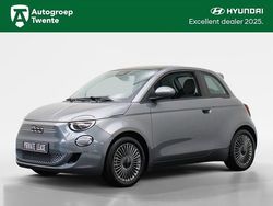 Grijs, metallic lak Gebruikt 2022 Fiat 500e Comfort Hatchback | € 16.950 (Eerlijke prijs)