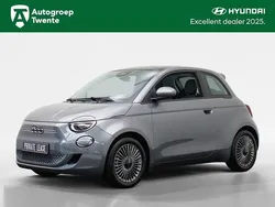 Grijs, metallic lak Gebruikt 2022 Fiat 500e Comfort Hatchback | € 16.950 (Goede deal)