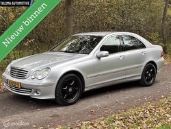 Grijs Gebruikt 2005 Mercedes C180 Elegance Sedan | € 2.950 (Goede deal)