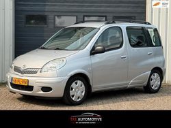 Grijs Gebruikt 2003 Toyota Yaris Verso Sol MPV | € 3.950 (Eerlijke prijs)