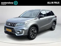 Grijs Gebruikt 2022 Suzuki Vitara Style SUV | € 21.950 (Eerlijke prijs)