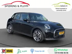 Zwart Gebruikt 2021 Mini ONE Hatchback | € 20.590 (Eerlijke prijs)