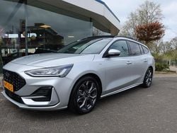 Grijs Gebruikt 2024 Ford Focus ST-Line Stationwagen | € 29.900 (Eerlijke prijs)