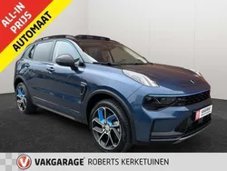 Blauw, metallic lak Gebruikt 2022 Lynk & Co 01 SUV | € 26.990