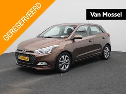 Bruin Gebruikt 2016 Hyundai i20 Comfort Hatchback | € 9.900 (Eerlijke prijs)