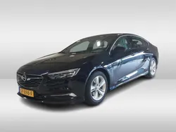 Blauw metallic Gebruikt 2018 Opel Insignia Business Hatchback | € 16.925 (Eerlijke prijs)