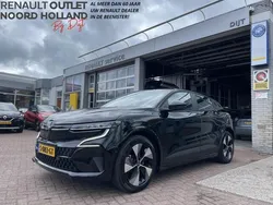Zwart Gebruikt 2022 Renault Mégane Equilibre Hatchback | € 24.895 (Goede deal)