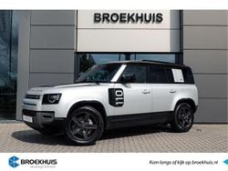 Hakuba silver (licht grijs metallic)zwart Gebruikt 2022 Land Rover Defender SE Dynamic SUV | € 77.800 (Super prijs)