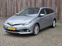 Grijs Gebruikt 2015 Toyota Auris Hybrid Hatchback | € 8.950 (Eerlijke prijs)
