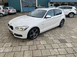Wit Gebruikt 2013 BMW 114 Sport Line Hatchback | € 7.750 (Eerlijke prijs)