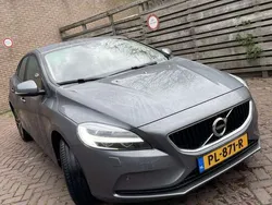 Grijs Gebruikt 2017 Volvo V40 Stationwagen | € 7.850 (Eerlijke prijs)