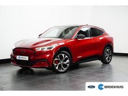 Rood Gebruikt 2021 Ford Mustang Mach-E SUV | € 32.395 (Eerlijke prijs)