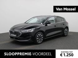 Zwart Gebruikt 2023 Ford Focus Titanium Hatchback | € 17.900 (Goede deal)