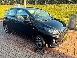 Zwart Gebruikt 2017 Peugeot 108 Hatchback | € 6.990 (Eerlijke prijs)
