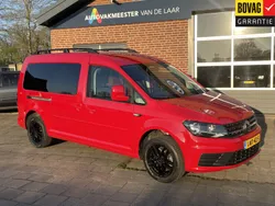 Rood Gebruikt 2017 VW Caddy Maxi Comfortline MPV | € 17.768