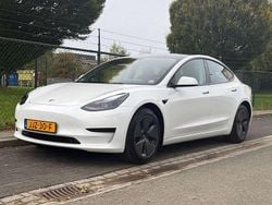 Wit Gebruikt 2023 Tesla Model 3 Standard Range Sedan | € 29.995 (Goede deal)