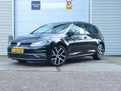 Zwart Gebruikt 2017 VW Golf VII Highline Hatchback | € 17.950 (Eerlijke prijs)