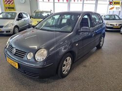 Blauw Gebruikt 2002 VW Polo Comfortline Hatchback | € 2.750