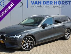 Grijs Gebruikt 2018 Volvo V60 Momentum Stationwagen | € 23.880 (Duur)