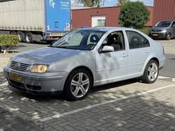 Grijs Gebruikt 2000 VW Bora Highline Sedan | € 2.400